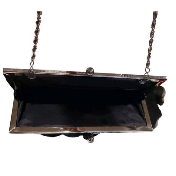 Vtg. Formal Purse Handbag In Satiny Black Tulle Silver Chain Strap Kiss Lock - Picture 5 of 11